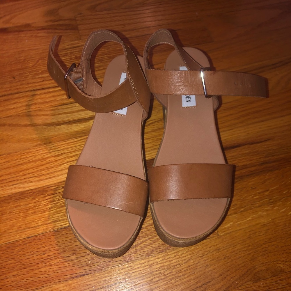 Steve Madden leather wedges